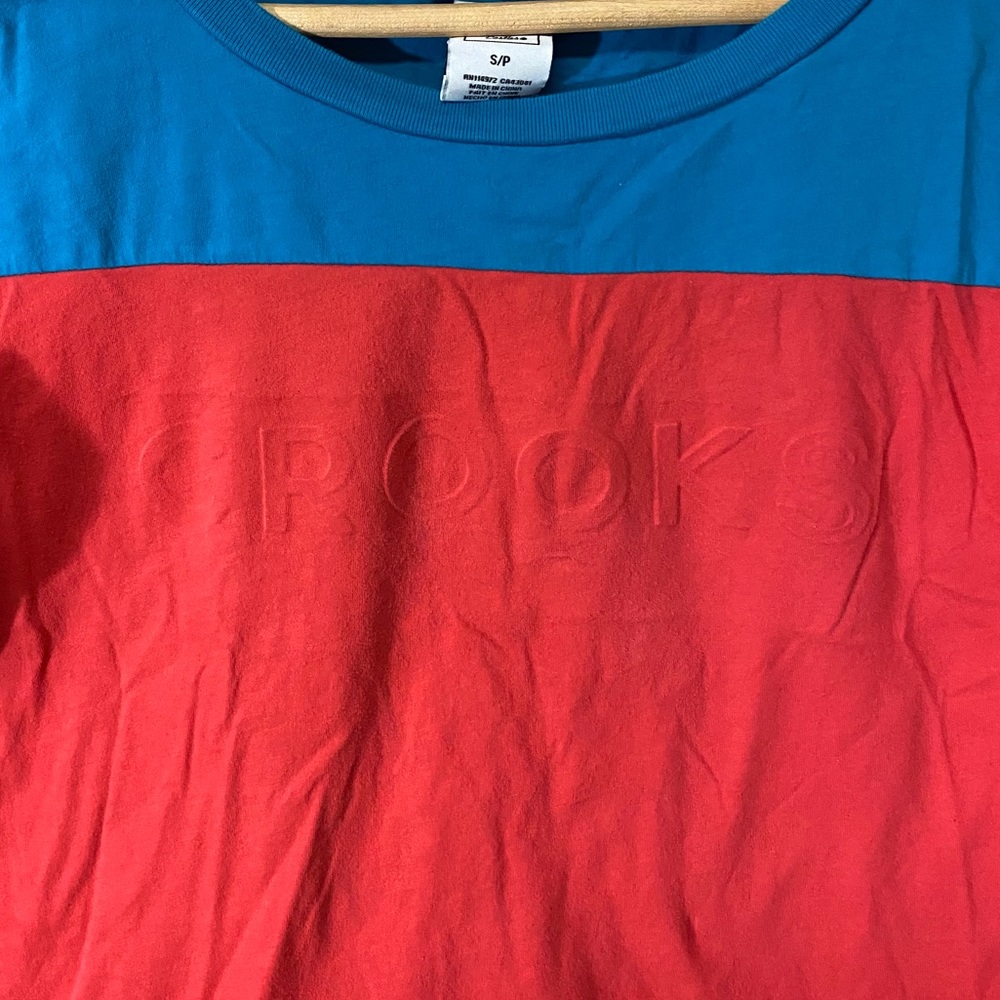80s Style Crop Top - Picture 2 of 5